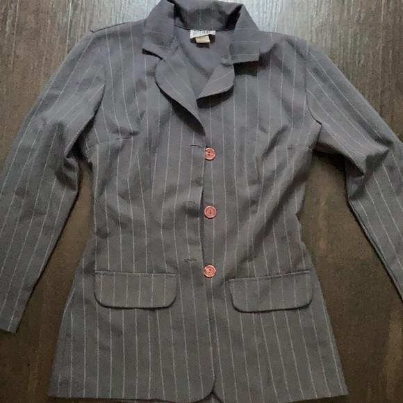 B’Time pinstripe blazer - Picture 13 of 15